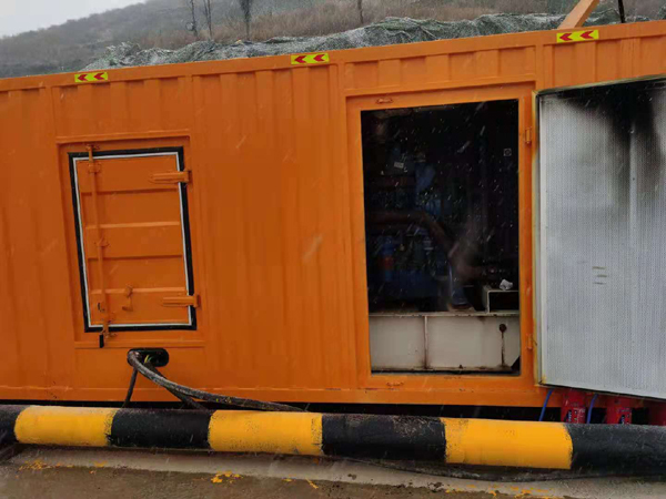 南关发电机出租 柴油发电机组电压低报警怎么办？
