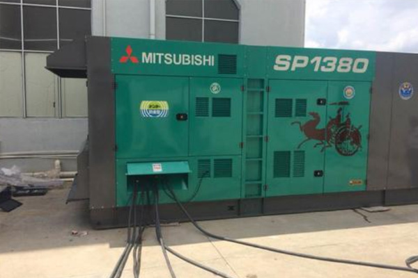 南关为什么有些柴油发电机组的输出电压可以调节？