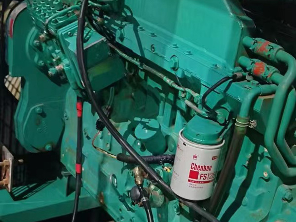 南关如何确定新的发电机组控制系统是否与原系统兼容？