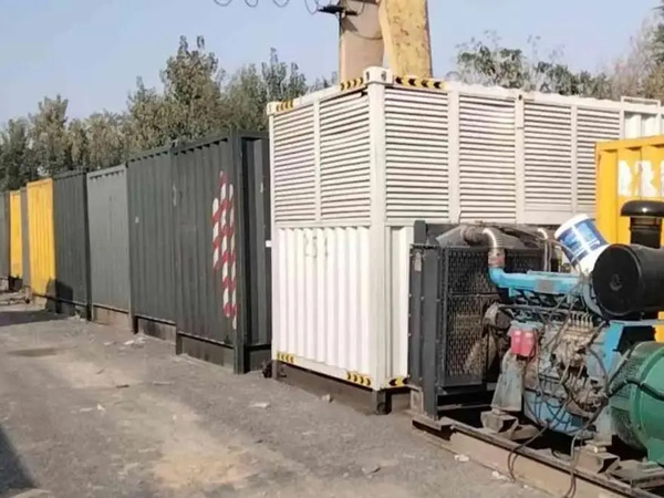 南关200KW柴油发电机机组每小时油耗是多少？