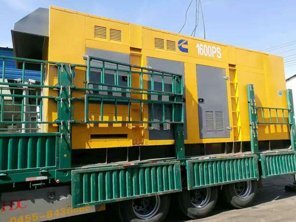 南关测量水冷式机油散热器密封件尺寸时的注意事项有哪些？