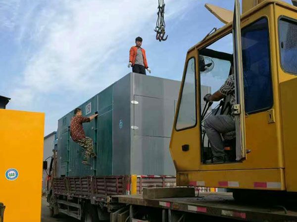 南关更换水冷式机油散热器密封件的操作流程是怎样的？